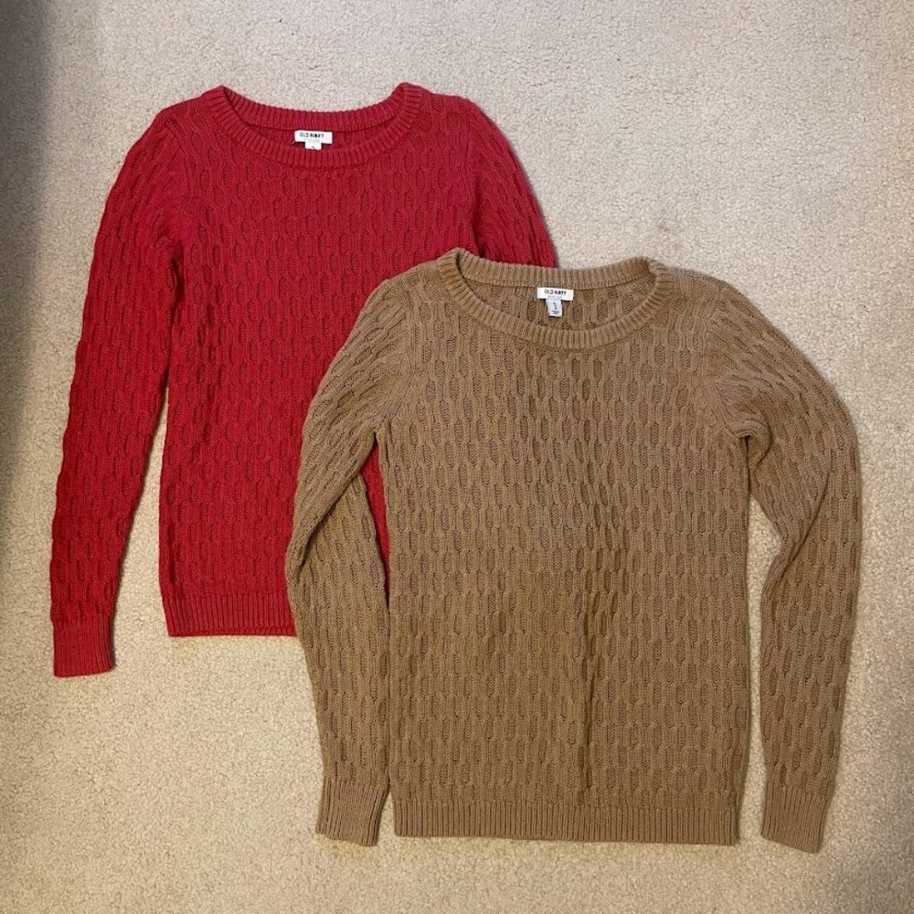 Old Navy thick-knit sweater